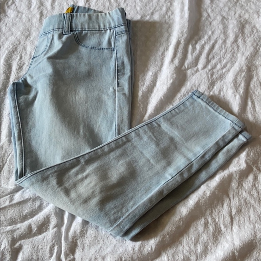 3/4 denim shorts
